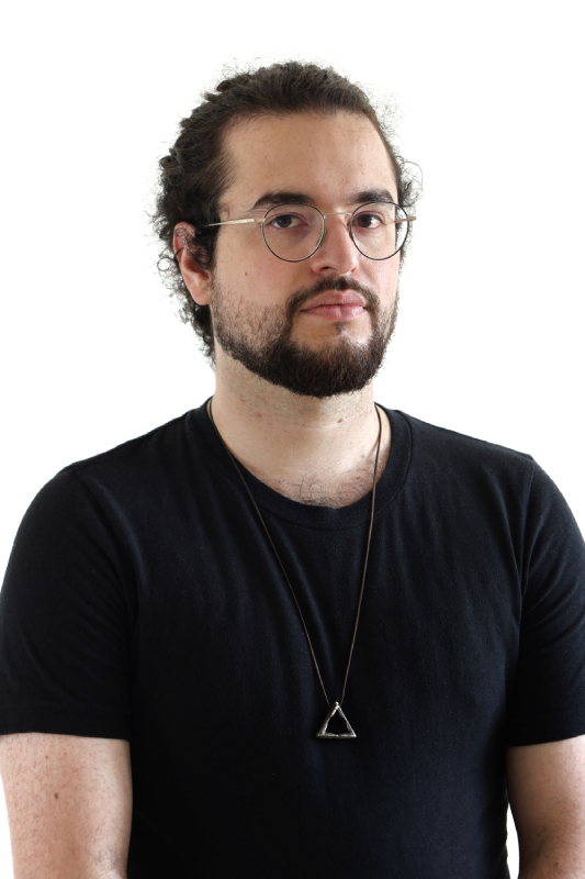 Authentisches Portrait mit direktem Blick in die Kamera im Snaproom Studio Bern.